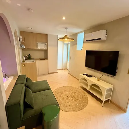 Appartement Escapade Romantique De Gamme Près De Lyon *